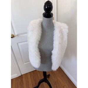 Malibu Road Clothing Women's White Faux Fur Vest S/M Bridal Funky Eclectic